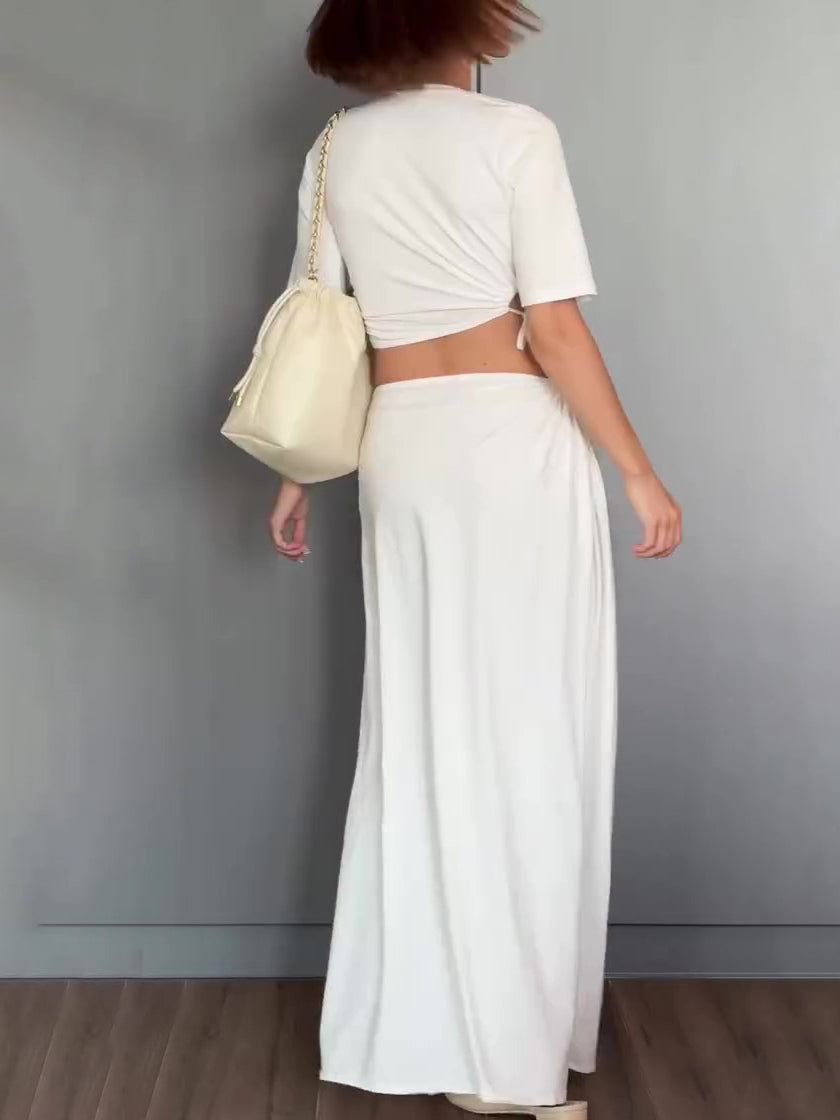 Effortlessly Elegant Top with a Timeless Design