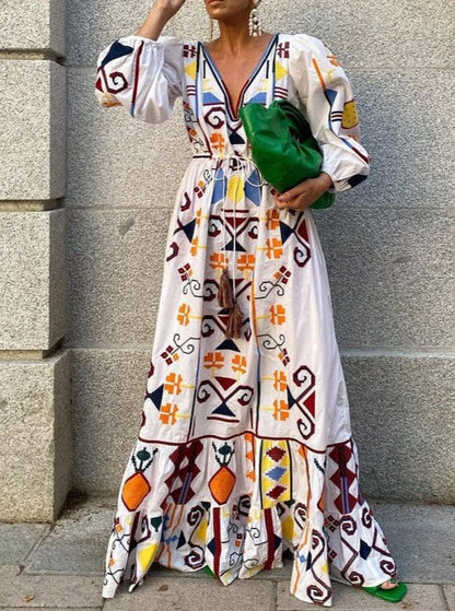 Sophisticated Dress with a Clean Classic Look
