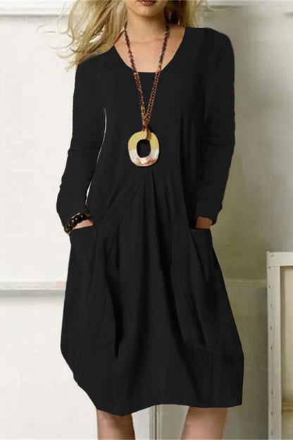 Classic Vintage Dress with a Flattering Fit