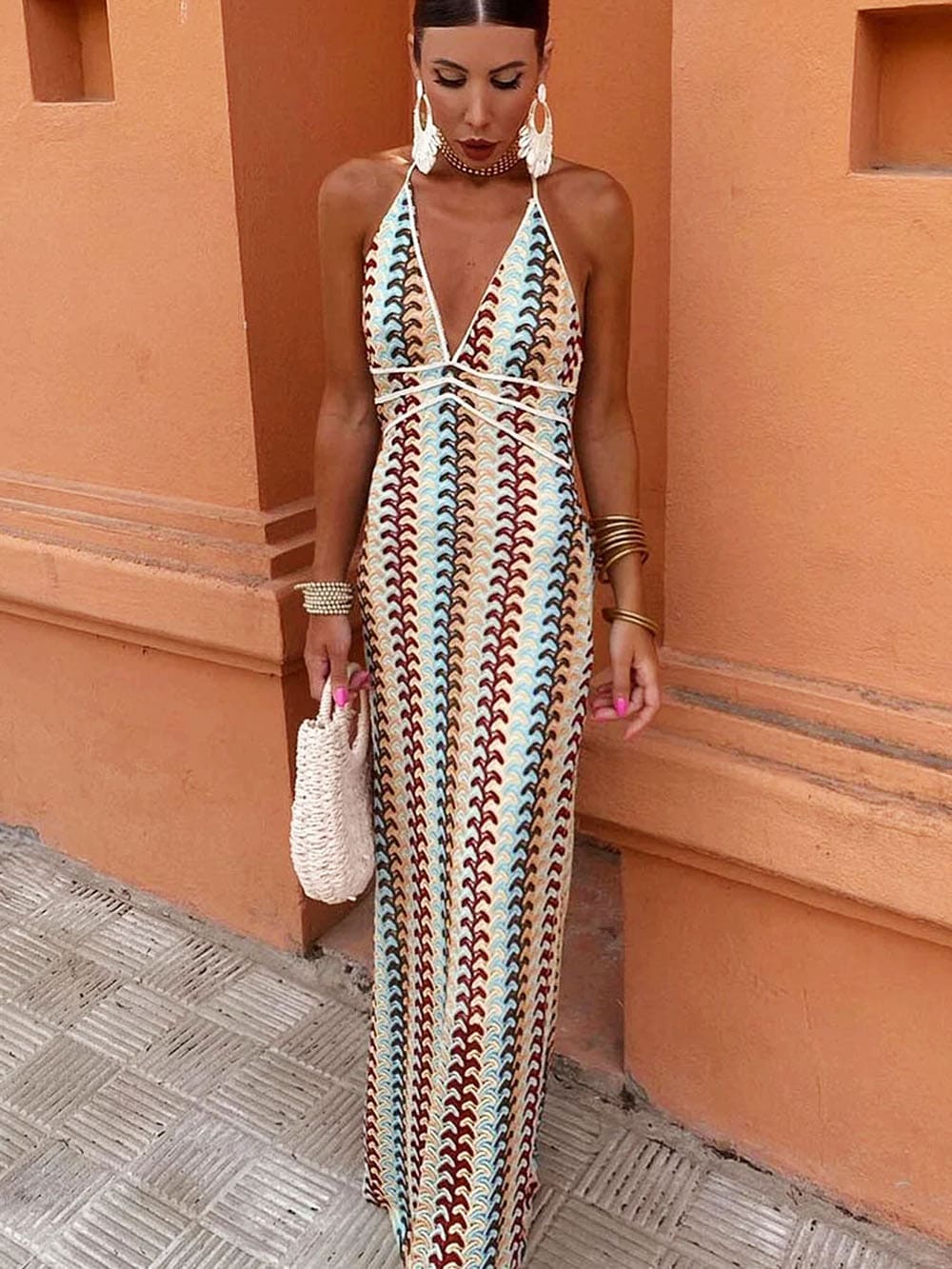 Effortlessly Elegant Dress with a Timeless Design
