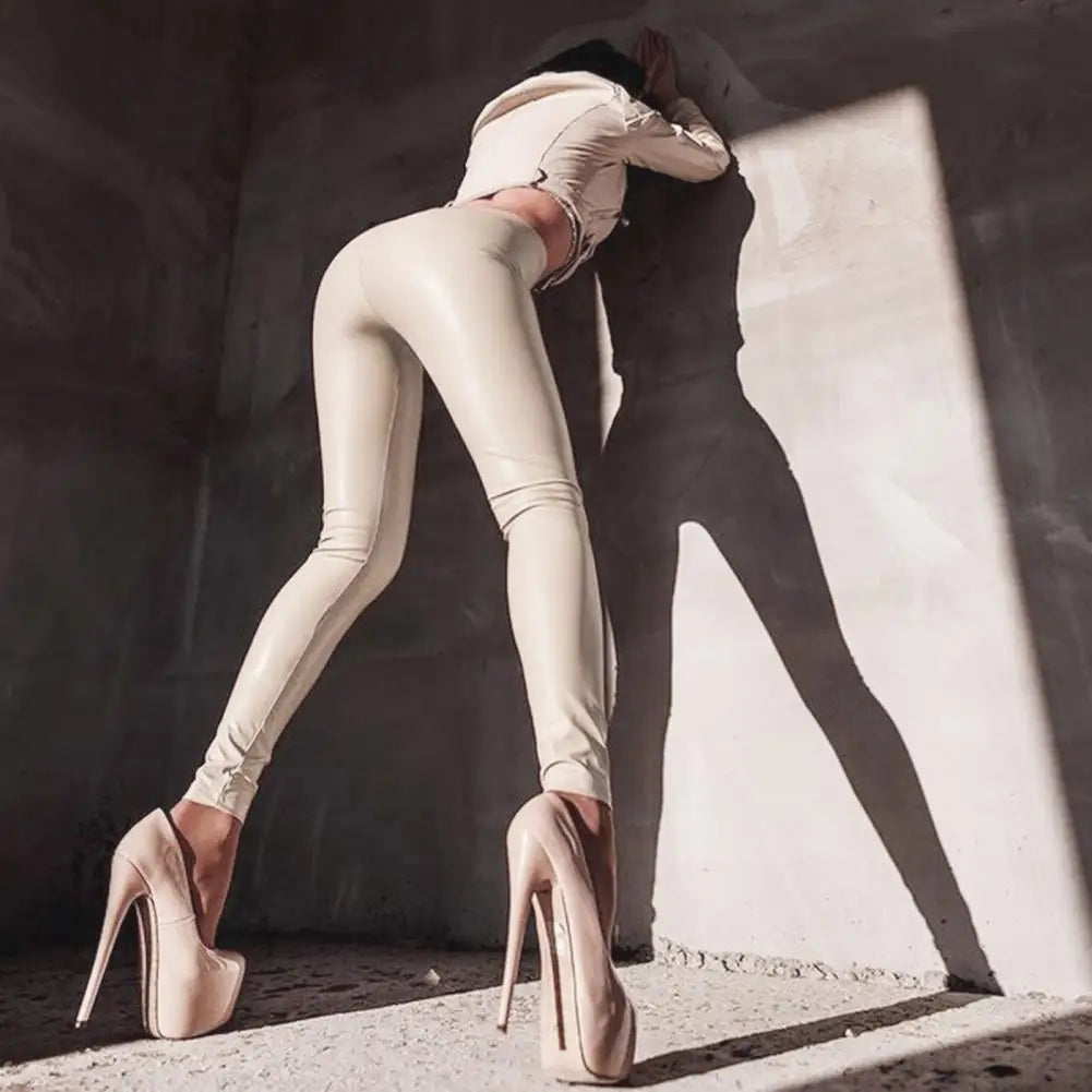 Elegantly Styled Pants for Everyday Wear
