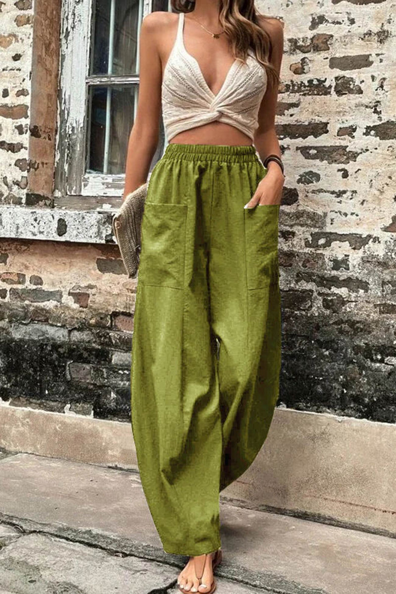 Sophisticated Pants with a Clean Classic Look