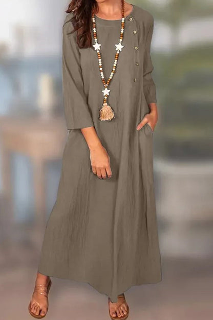 Beautifully Crafted Dress in a Classic Style