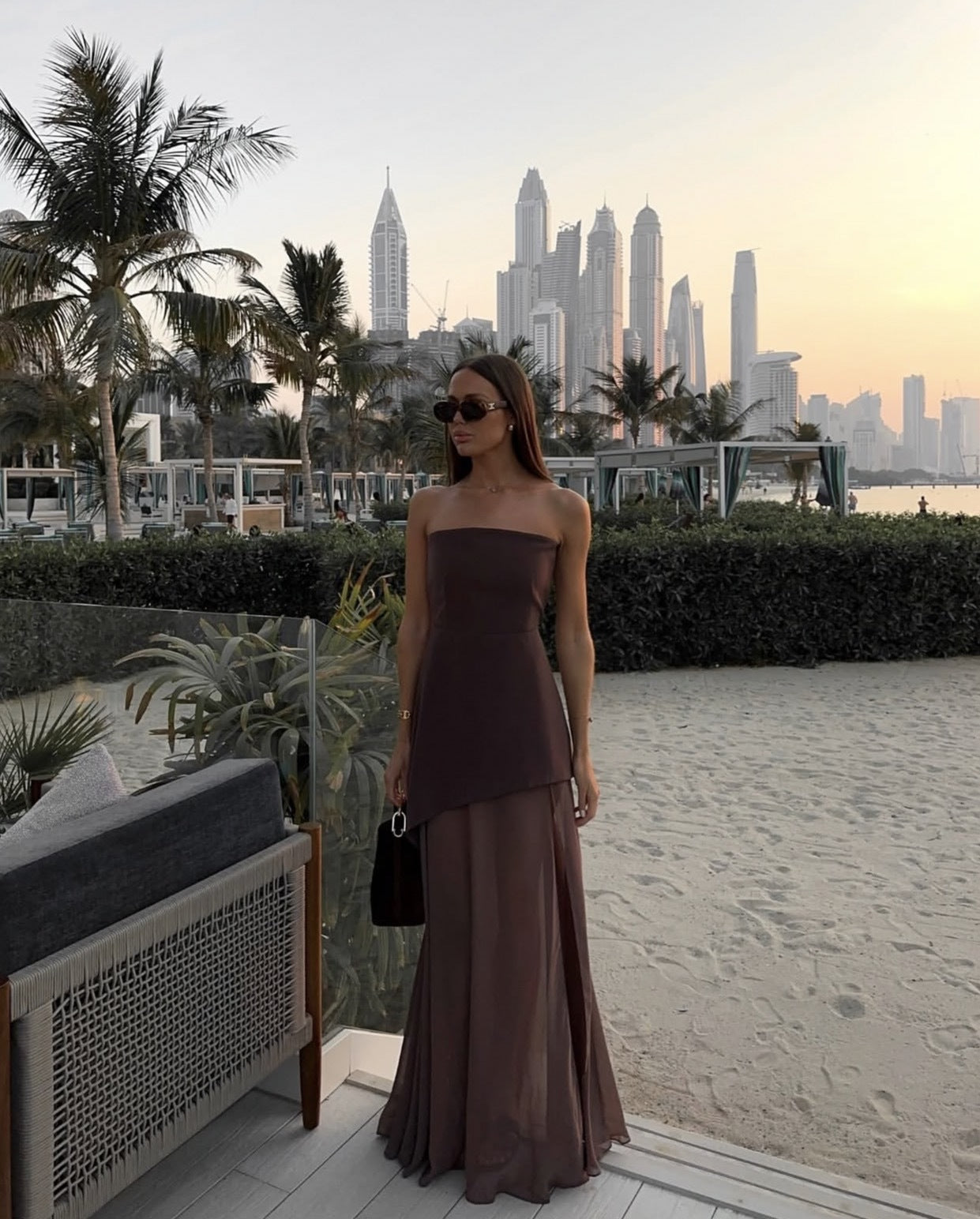 Well Tailored Dress with a Graceful Silhouette