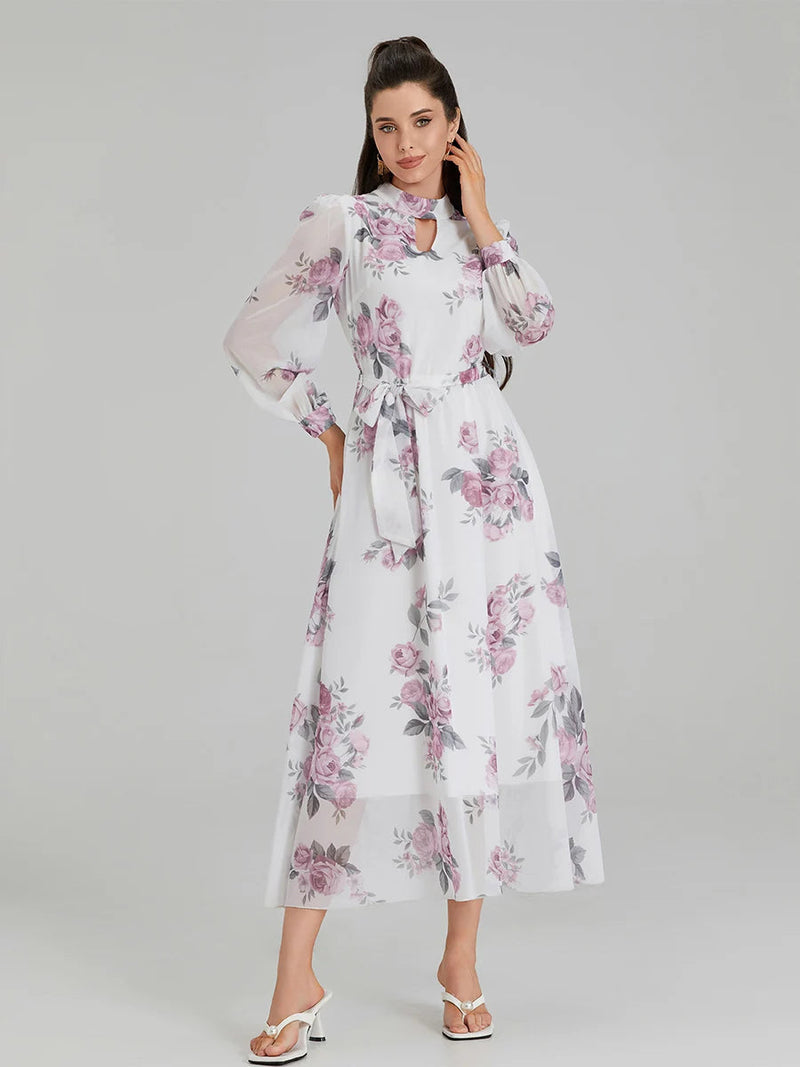 Beautifully Finished Dress in a Timeless Design