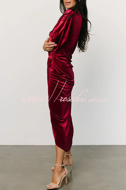 Classic Vintage & Enduringly Stylish Dress