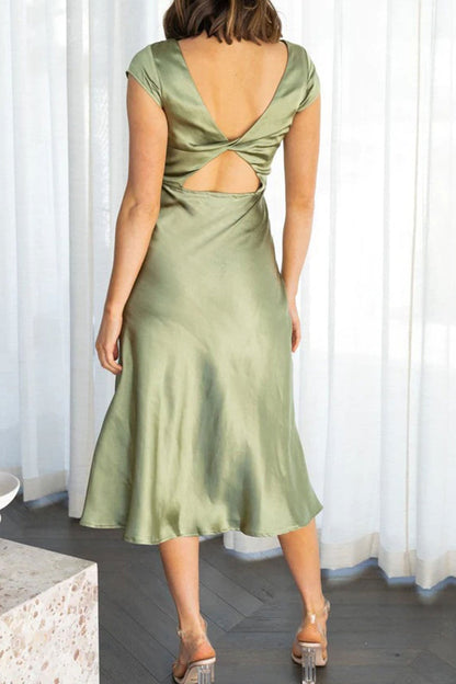 Polished Dress with an Effortless Classic Look