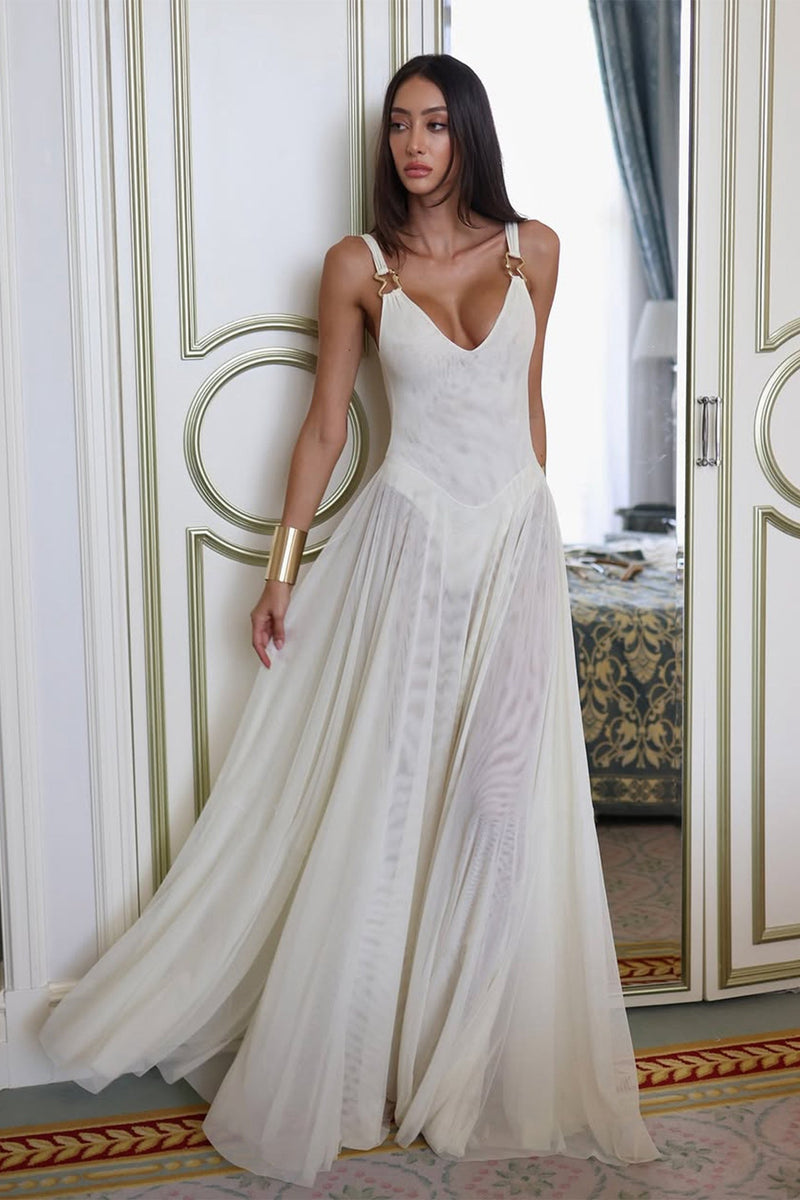 A Vintage Style Dress with Delicate Timeless Details