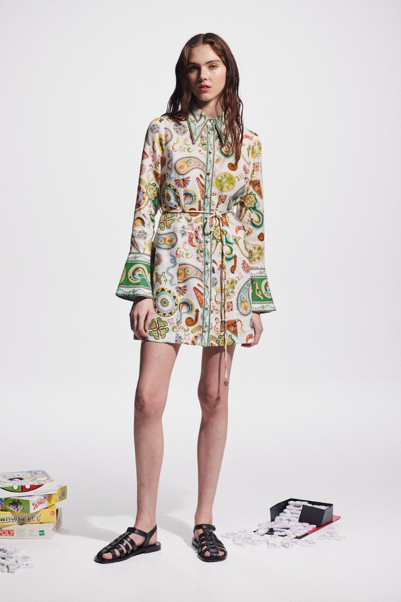 Beautifully Finished Dress in a Timeless Design