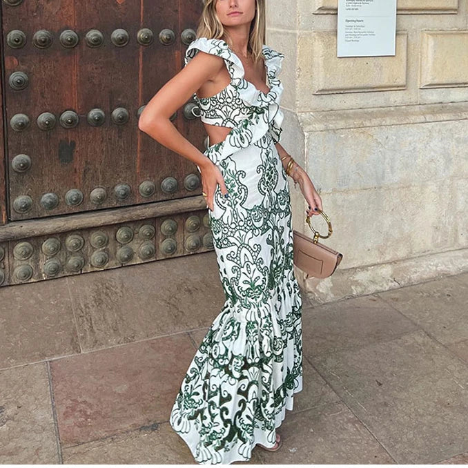 Effortlessly Elegant Dress with a Timeless Design