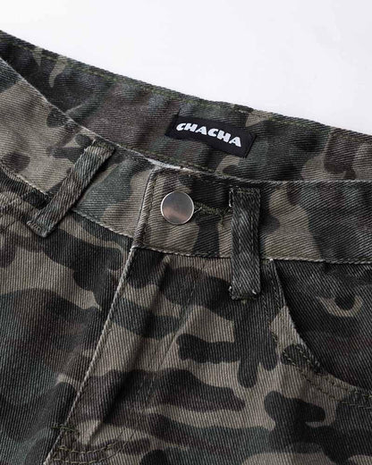 Classic Vintage Pants with a Flattering Fit