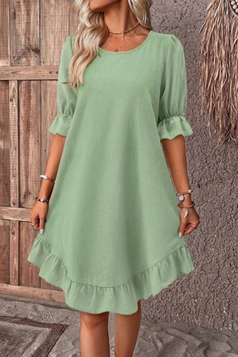 Classic Vintage Dress with a Flattering Fit