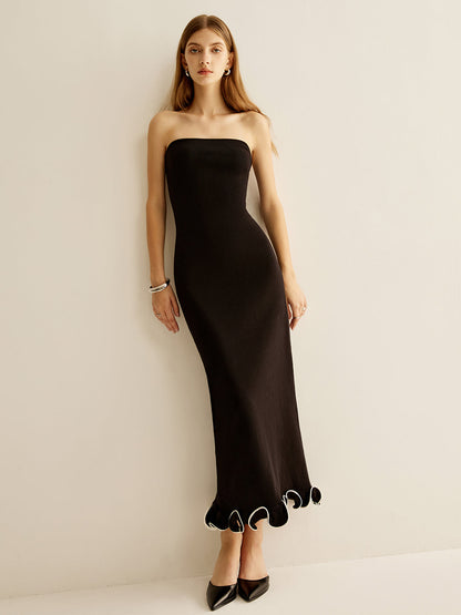 A Vintage Style Dress with Delicate Timeless Details