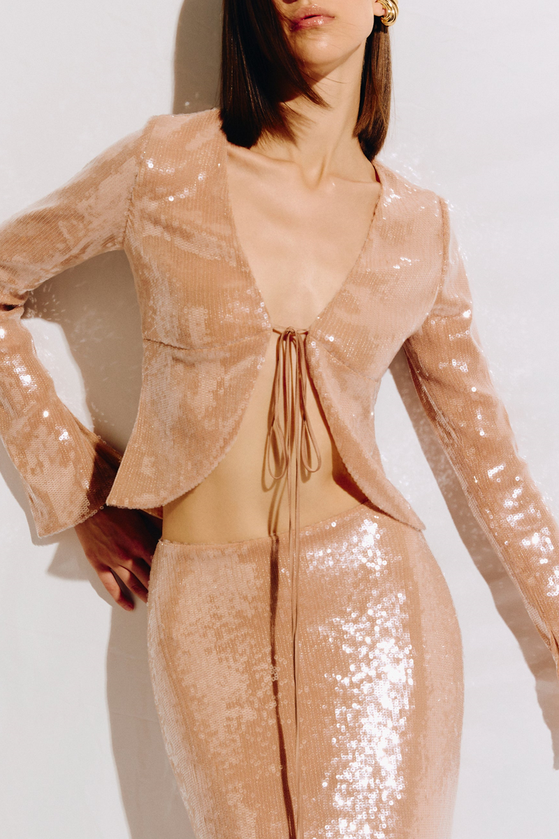 Well Tailored Garment with a Graceful Silhouette