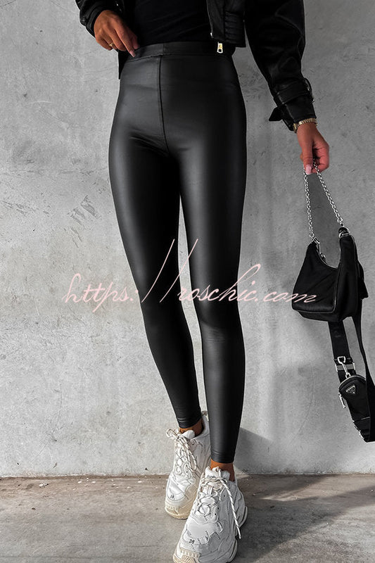 Well Tailored Pants with a Graceful Silhouette