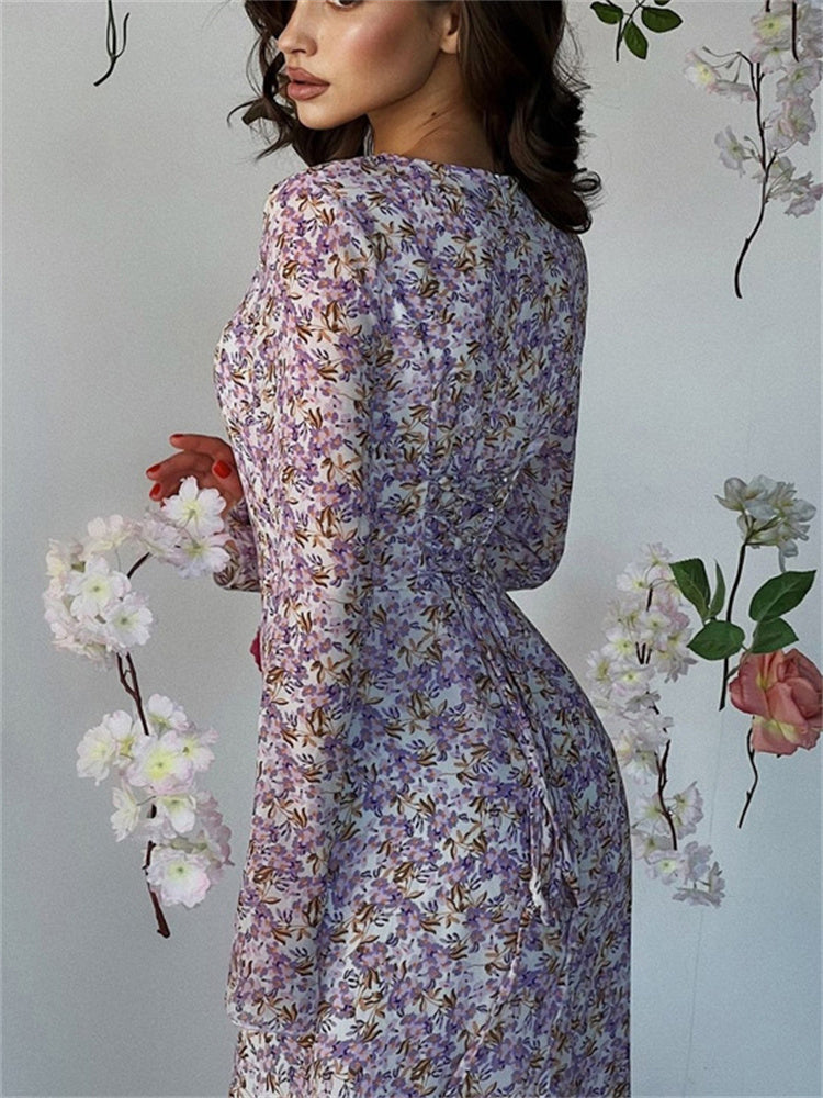 A Vintage Style Dress with Delicate Timeless Details