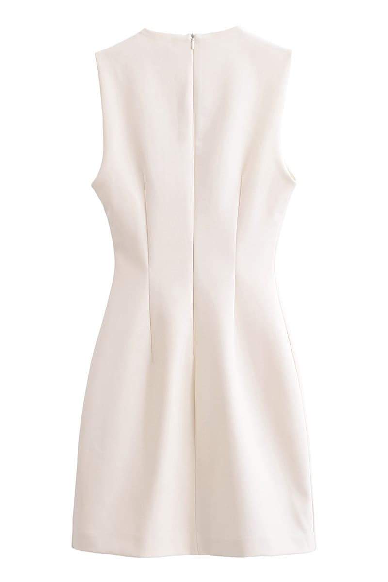 A Vintage Style Dress with Delicate Timeless Details
