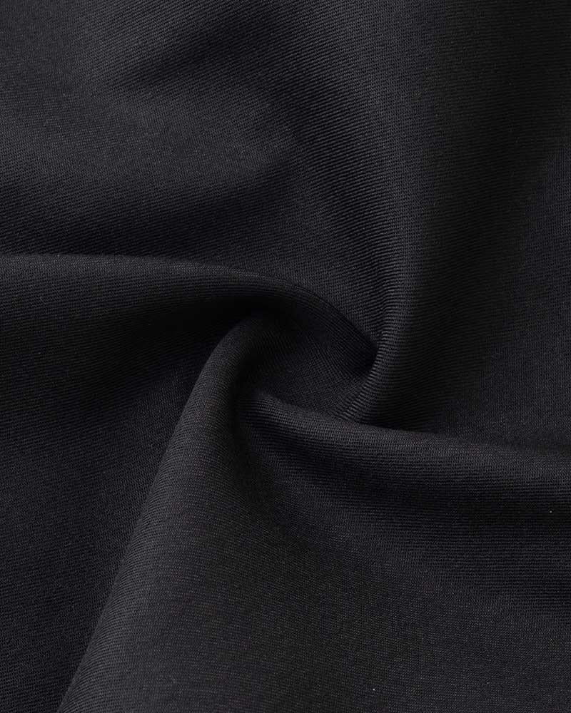 Effortlessly Elegant Pants with a Timeless Design