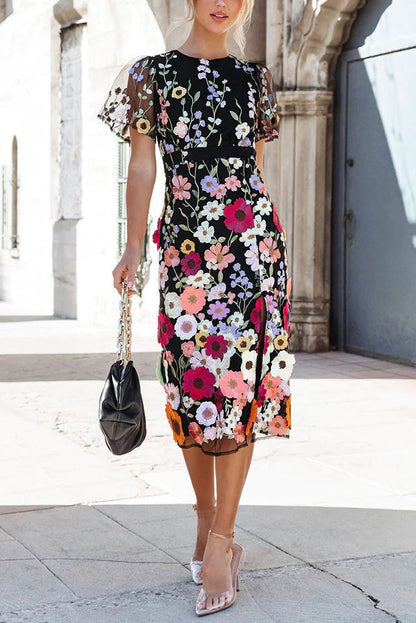 Classic Vintage Dress with a Flattering Fit