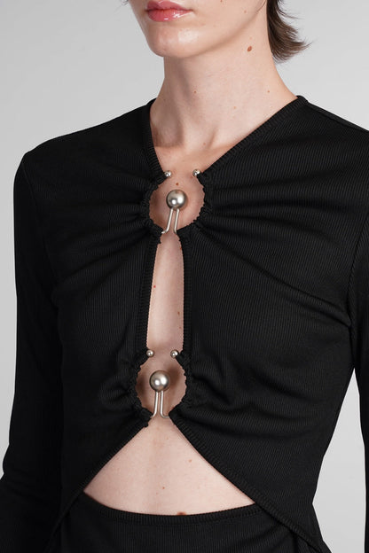 Effortlessly Elegant Garment with a Timeless Design