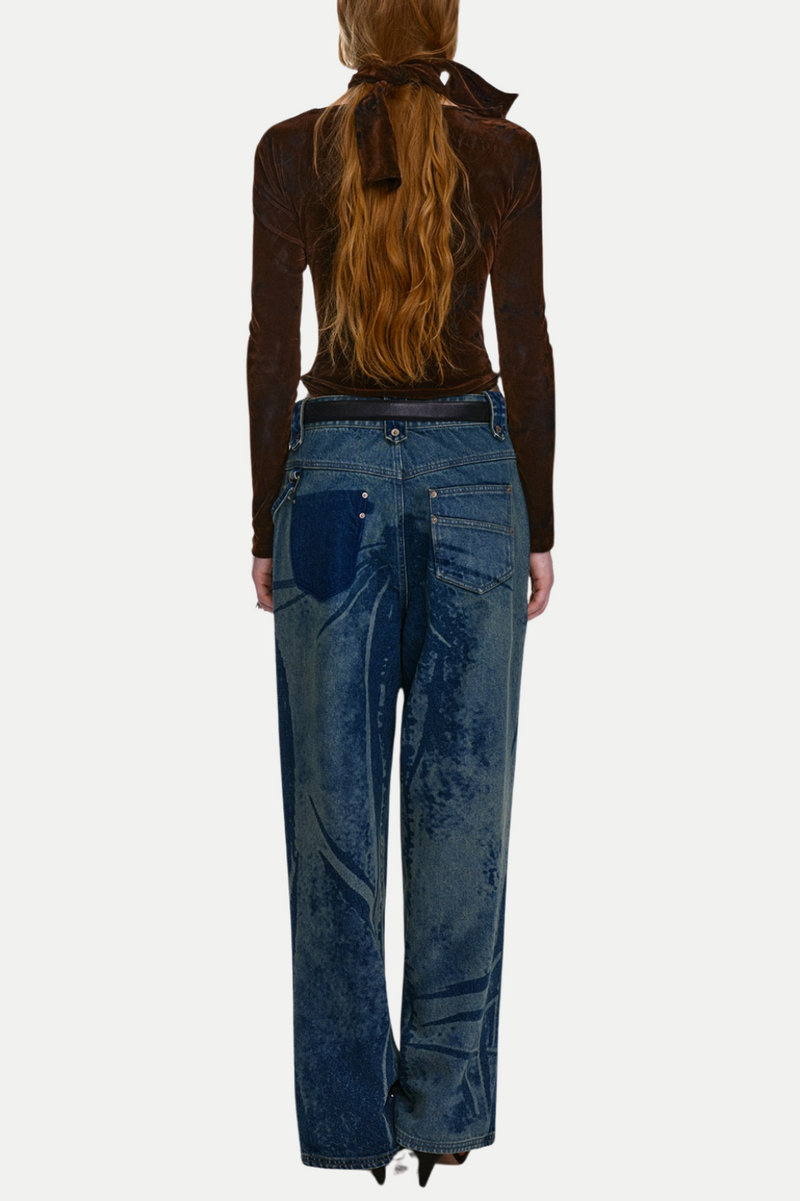 Beautifully Finished Garment in a Timeless Design