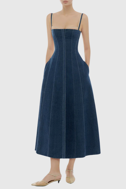 Polished Dress with an Effortless Classic Look