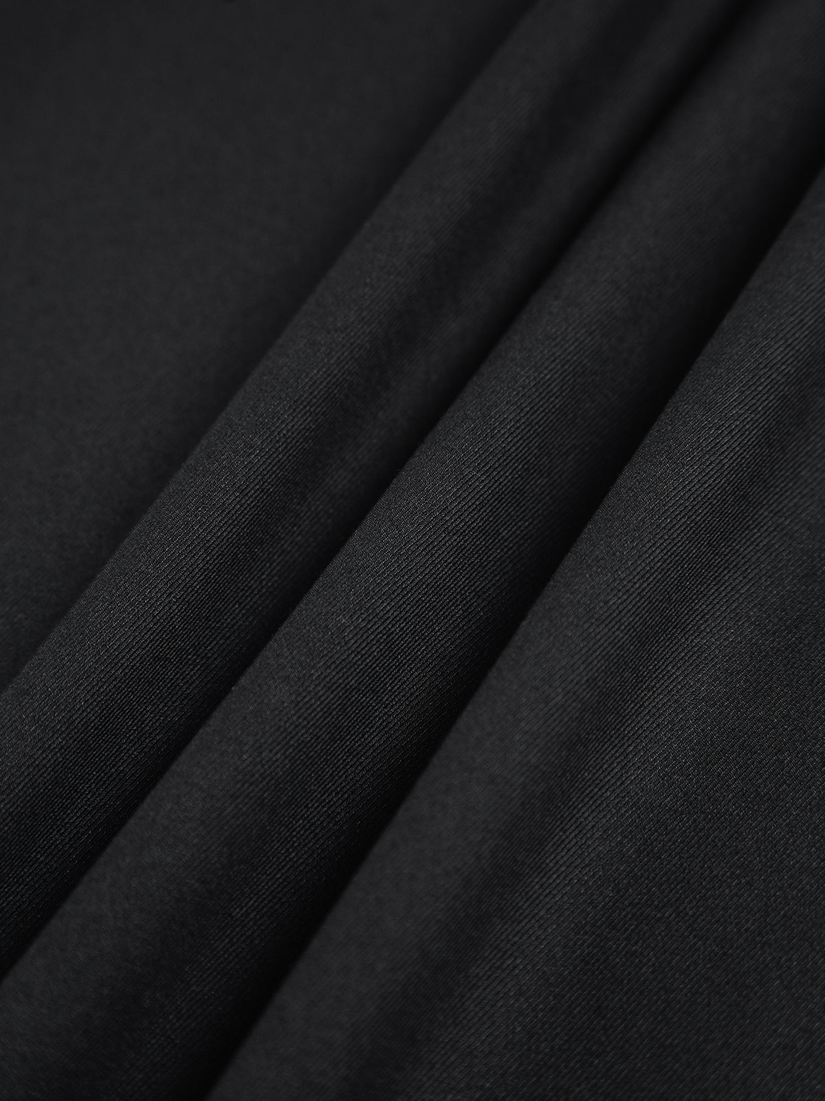 Effortlessly Elegant Pants with a Timeless Design