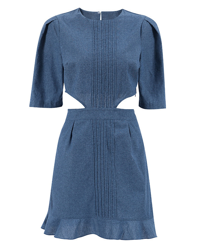 Classic Vintage Dress with a Flattering Fit