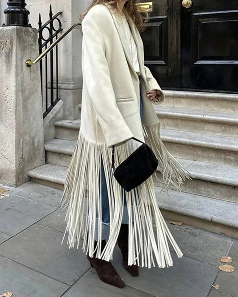 Gracefully Styled Coat for Any Occasion