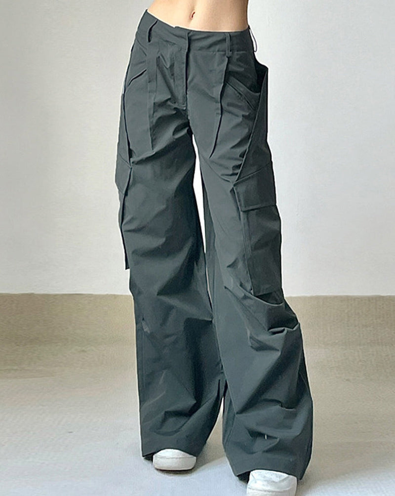 Elegantly Styled Pants for Everyday Wear