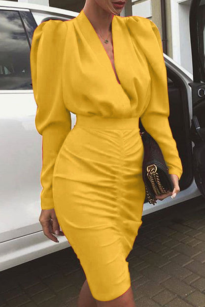 Classic Vintage Dress with a Flattering Fit