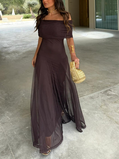 Sophisticated Dress with a Clean Classic Look