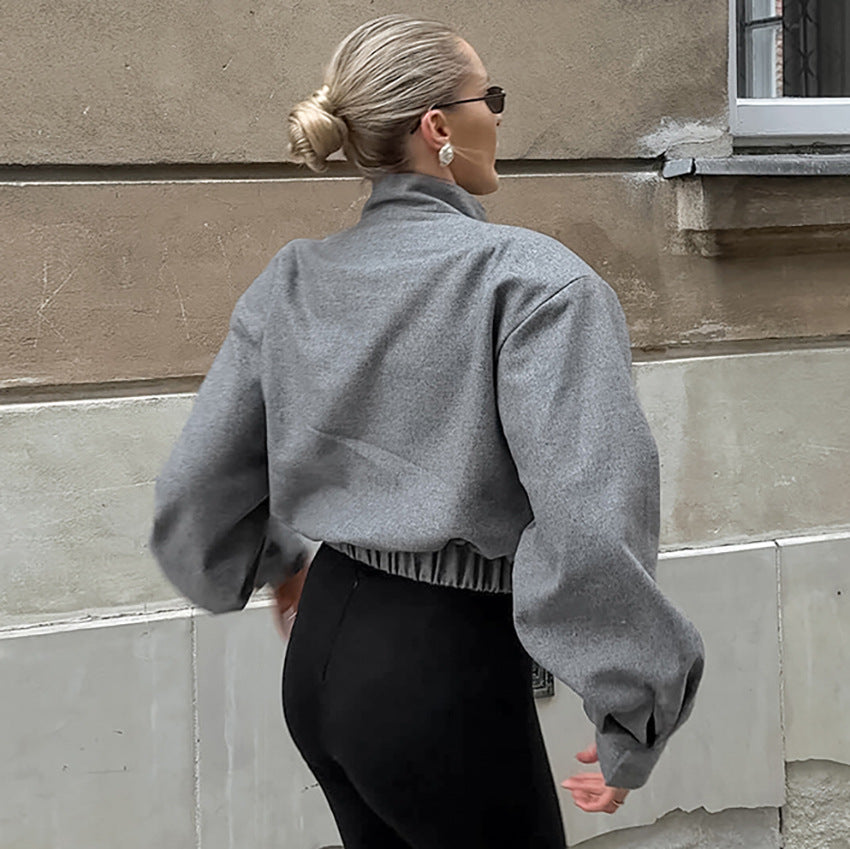 Effortlessly Elegant Coat with a Timeless Design