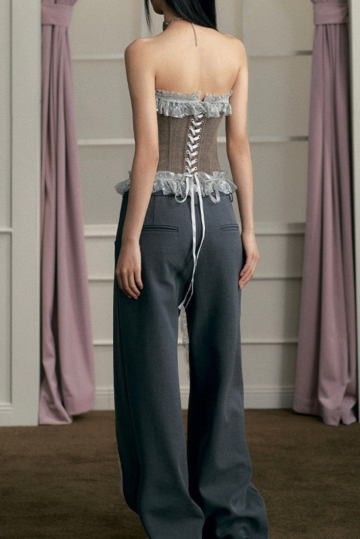 Effortlessly Elegant Pants with a Timeless Design