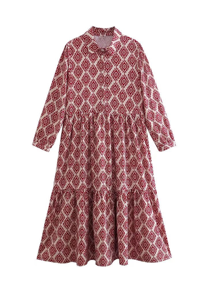 Beautifully Finished Dress in a Timeless Design