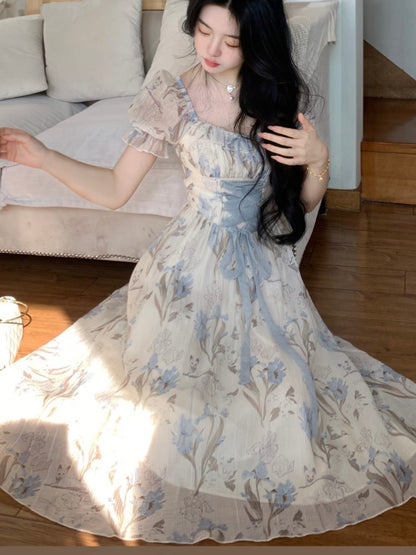 Classic Vintage & Enduringly Stylish Dress