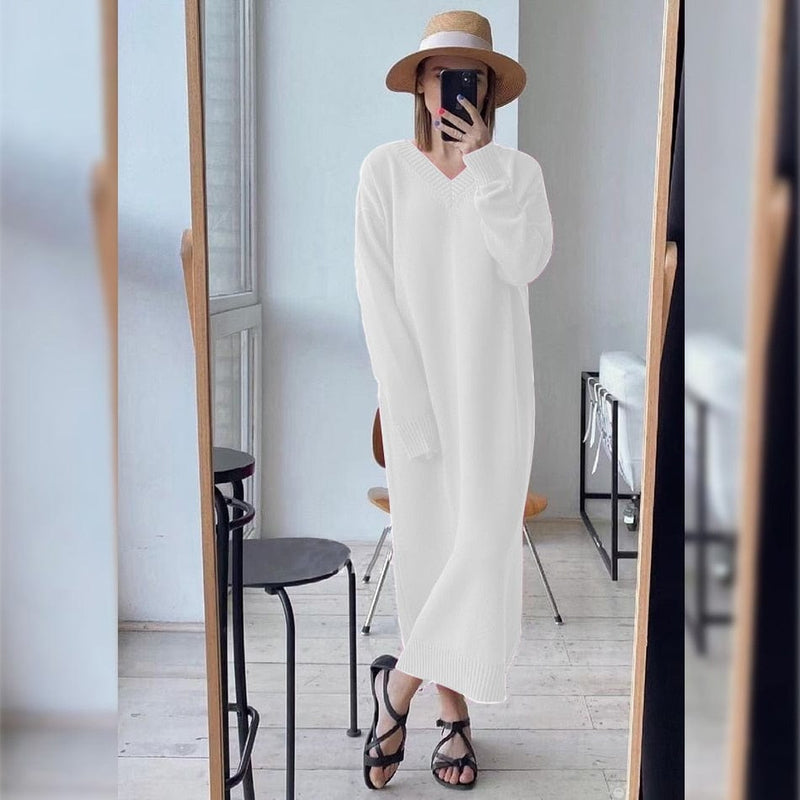 Classic Vintage Sweater with a Flattering Fit
