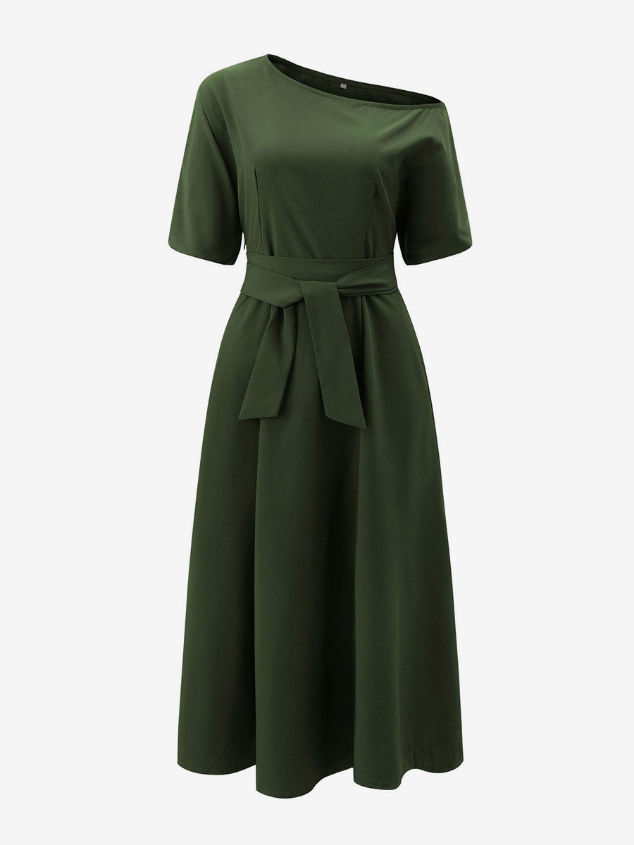 Classic Vintage Dress with a Flattering Fit