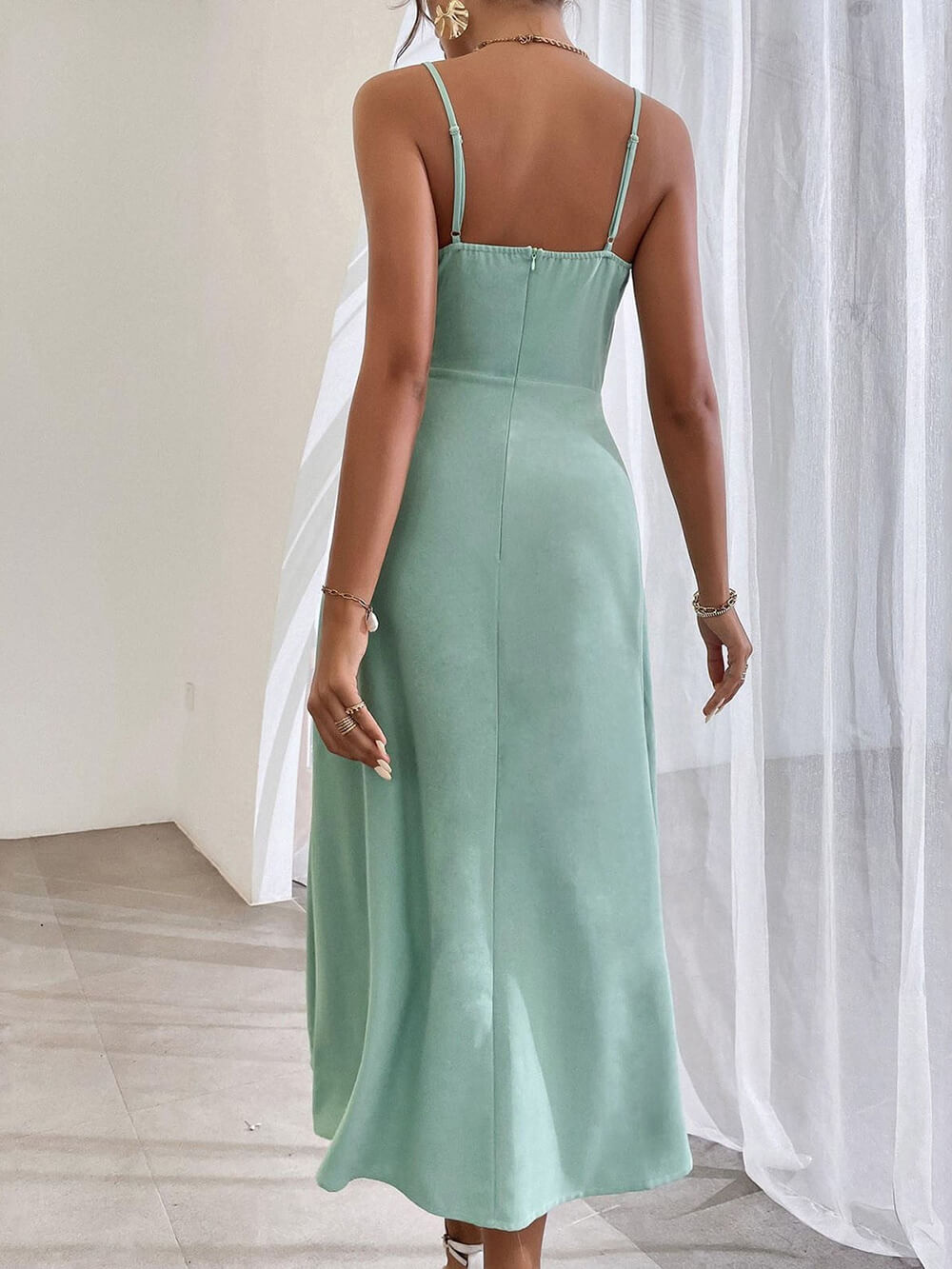 Polished Dress with an Effortless Classic Look