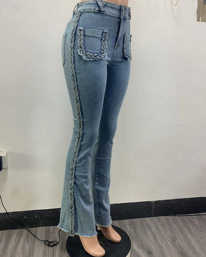 Well Tailored Pants with a Graceful Silhouette