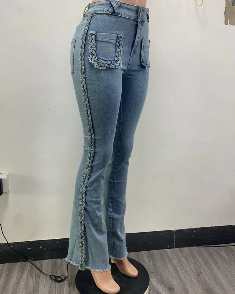 Well Tailored Pants with a Graceful Silhouette