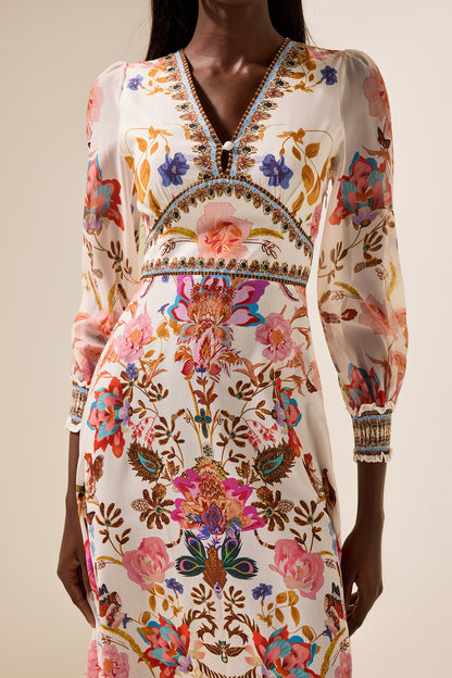 Elegantly Styled Dress for Everyday Wear