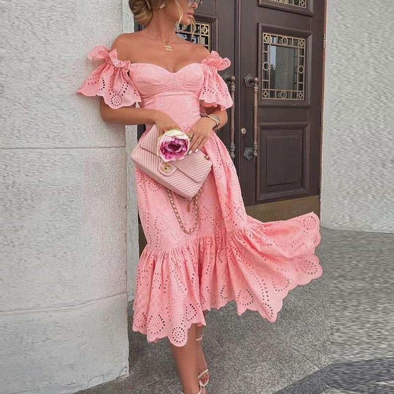 Sophisticated Dress with a Clean Classic Look