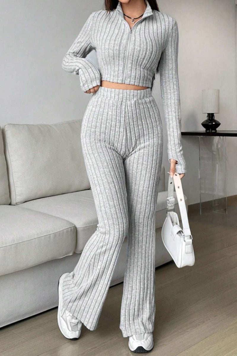 Polished Pants with an Effortless Classic Look