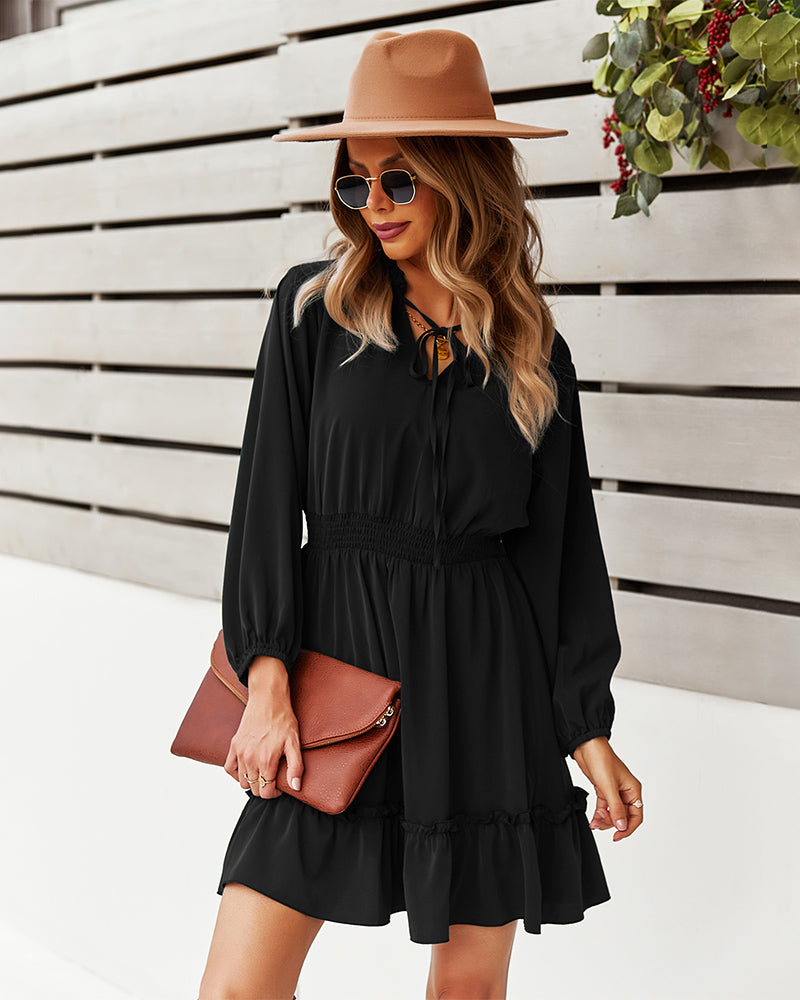 Well Tailored Dress with a Graceful Silhouette
