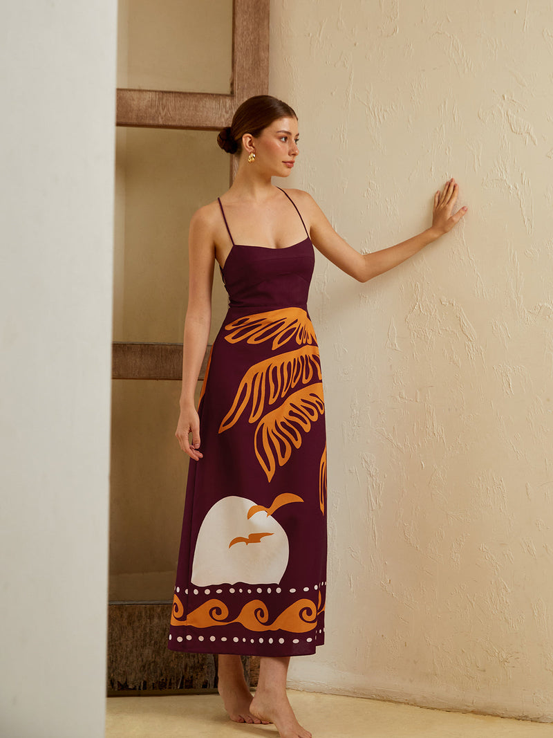 Gracefully Styled Dress for Any Occasion