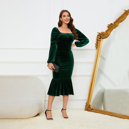Classic Vintage Dress with a Flattering Fit