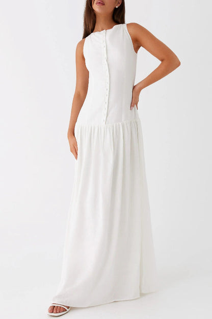 Beautifully Finished Dress in a Timeless Design