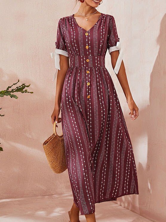 Effortlessly Elegant Dress with a Timeless Design