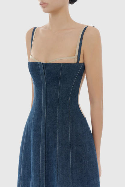 Polished Dress with an Effortless Classic Look
